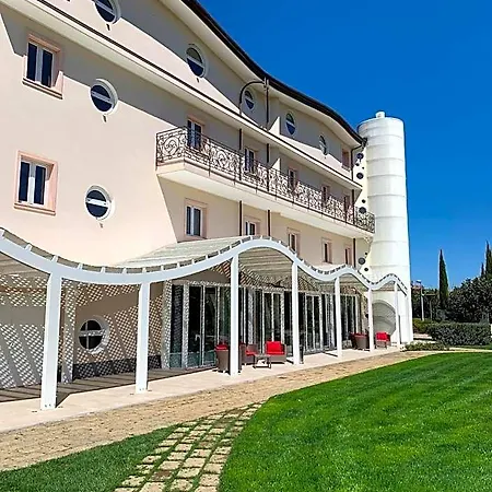 Отель Astrea Wellness & 5*