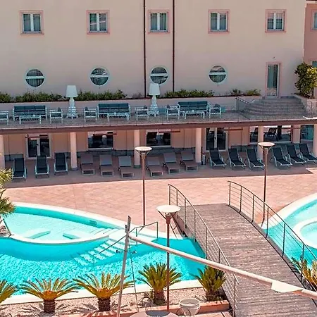 Hotel Astrea Wellness & Altavilla Silentina