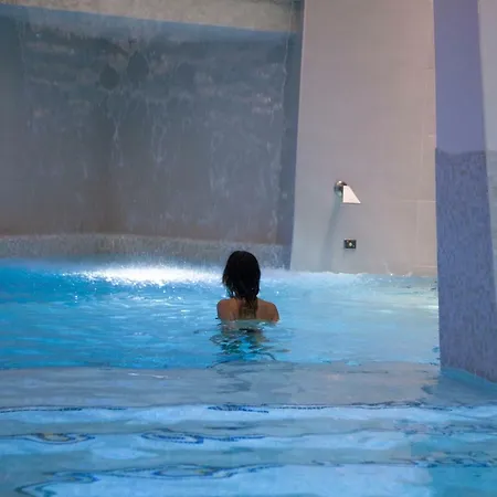 Astrea Wellness & Отель